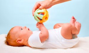 Как растить ребенка до года?