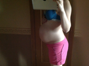 33 Неделя беременности опустился