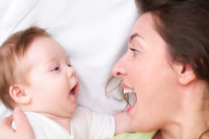 Когда должен ребенок говорить агу