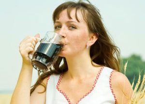 Можно ли кормящим мамам квас?