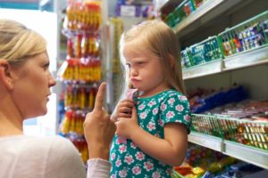 У ребенка истерика в магазине