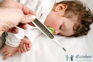 Как измерить ребенку температуру до года?