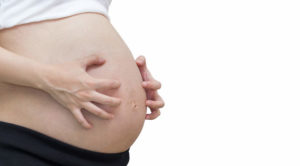При беременности зудит живот