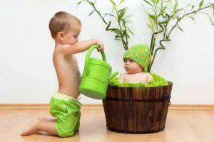 Как растить ребенка до года?