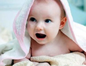 Во сколько малыш агукает