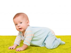 Ребенок ползет