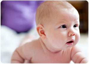 Держат голову во сколько