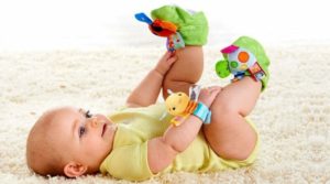 Малышу четыре месяца развитие