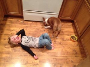 Ребенок 6 лет бьется головой