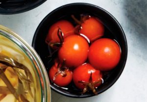Можно ли кормящим желтые помидоры?