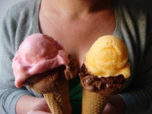 Мороженое кормящим мамам можно