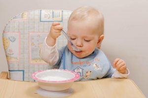 Как ребенка приучить есть самостоятельно?