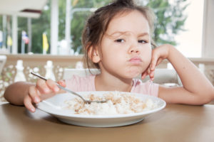Ребенок хочет кушать но не ест