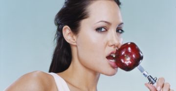 Анжелина джоли чем питается Анжелина джоли чем питается