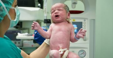 Ребенок родился в 29 недель из гестоза