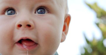 Слюнотечение у новорожденного Слюнотечение у новорожденного